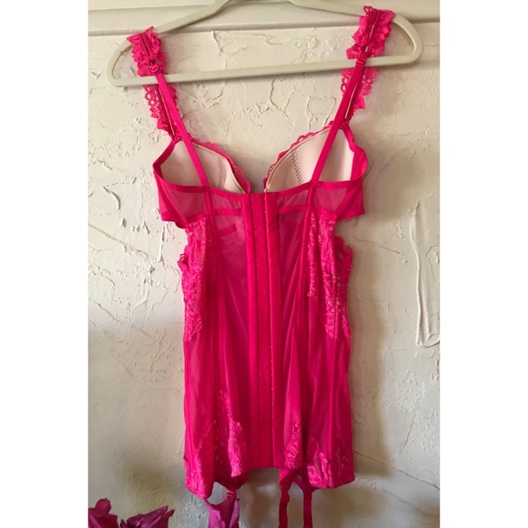 💞Victoria’s Secret, Hot Pink Lacey Corset/Negligee💞 Circa mid 2010’s, Size 34 C - Picture 5 of 16